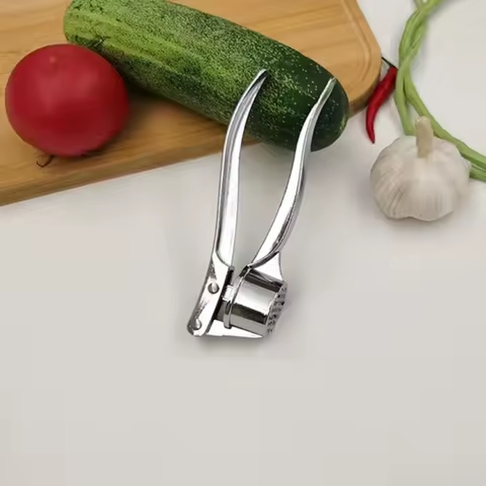 6.10in Stainless Steel Garlic Mincer - Dual-Use Garlic Press & Nut Cracker