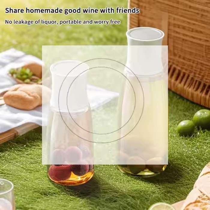 Large Capacity Heat Resistant Glass Water Jug Food Grade with Filter Fruit Tea Infuser Pitcher for Daily Family Use