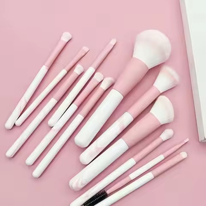 12pcs Makeup Brushes Set Portable Foundation Powder Blending Blush Concealer Synthetic Fiber Bristle Brush Blending Makeup Brush