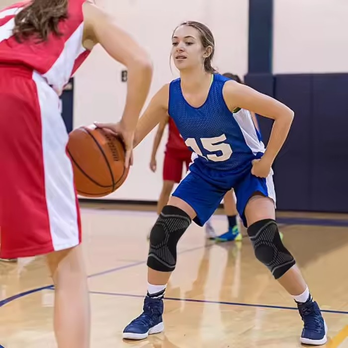 Kids Knee Brace Support, Knee Pads, Youth Knee Compression Sleeve for Running Tennis Basketball Volleyball Gymnastics Sports