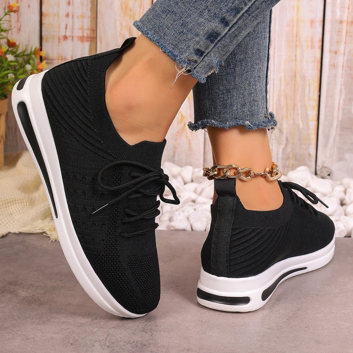 Casual & sports