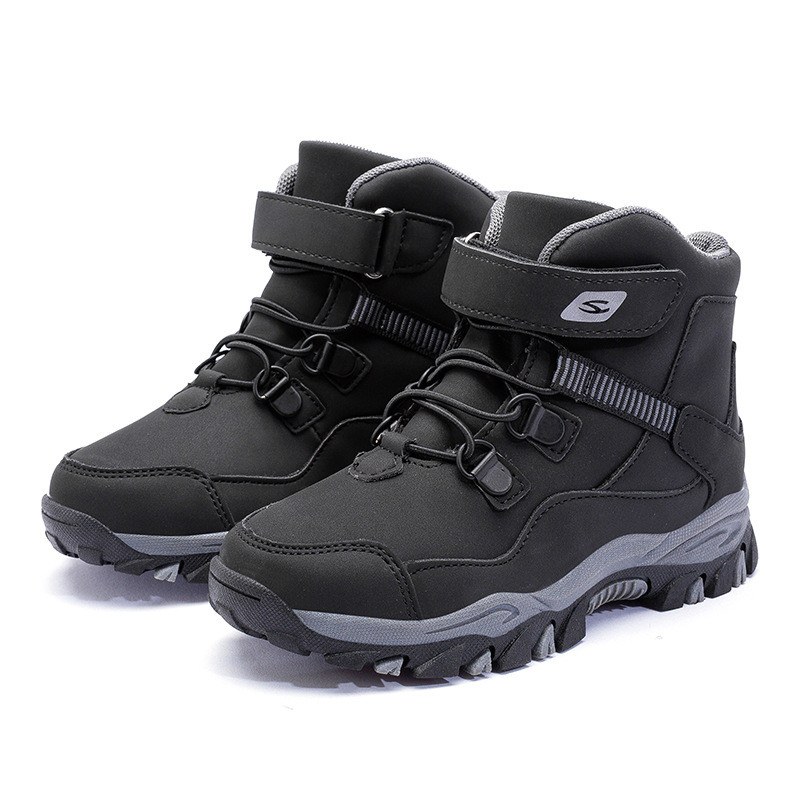 Winter footwear