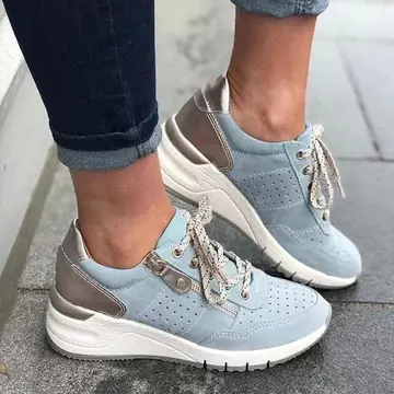 Fashion Lace-up Sneakers Women Cozy Tinck-soled Sports Shoes