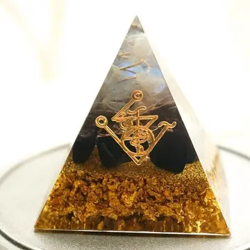 Strengthen wealth help tower business natural crystal 4-5cm energy Orgone pyramid decoration craft resin gift