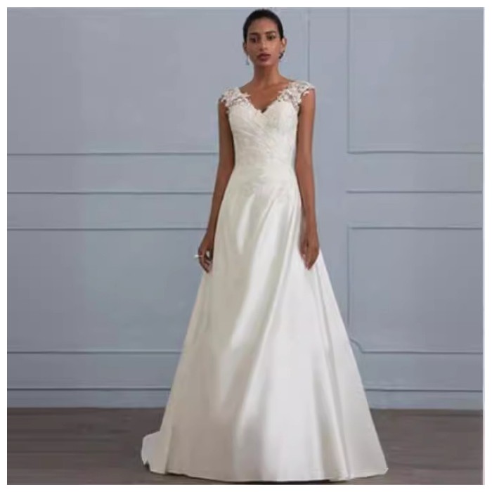Autumn new white temperament lace dress European wedding bridesmaid backless low collar large size dress long skirt