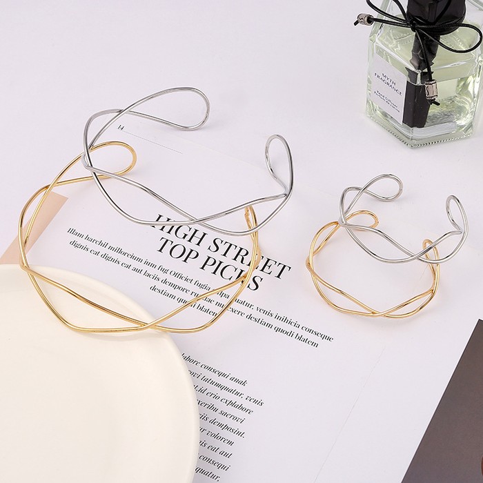 Fashion Personality Retro Metal Collar For Women