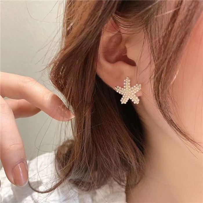 Sea Star Ear Studs Female Delicate Earrings Design