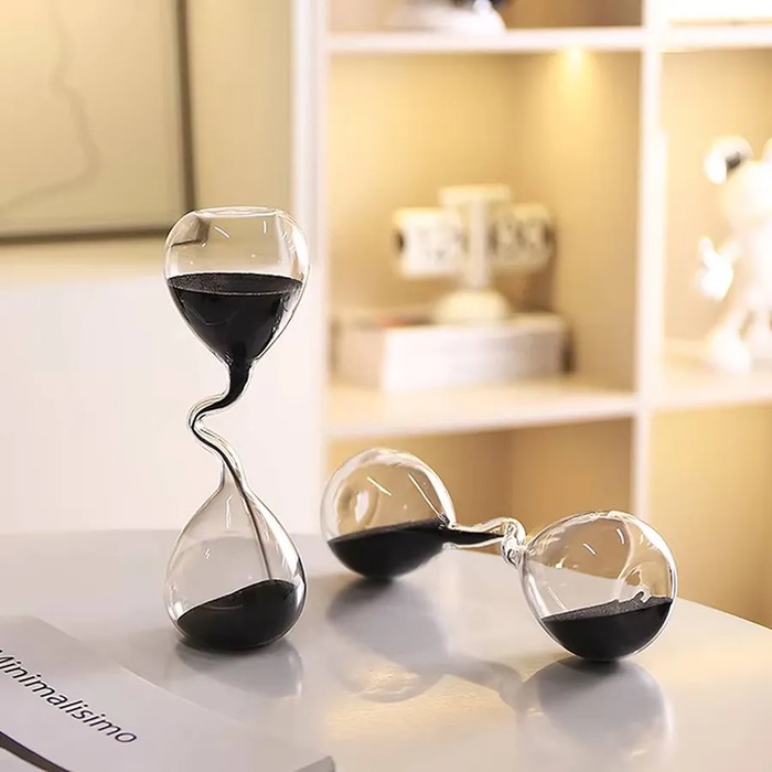 Curve Design Aesthetic Sand Clock For Home Décor