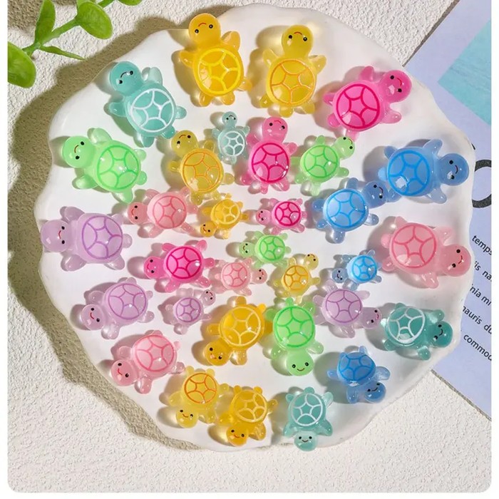 Luminous Turtle Ornaments Glow in the Dark