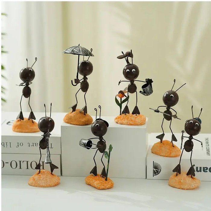 Metal Ant Ornament Gifts Sculpture Home Décor